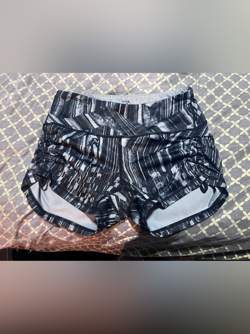 Women's Black & White Ruched Active Shorts